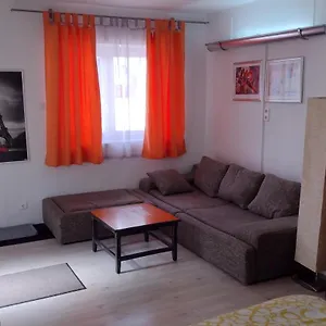 Kleines Gemütliches In Zentraler Lage Apartment